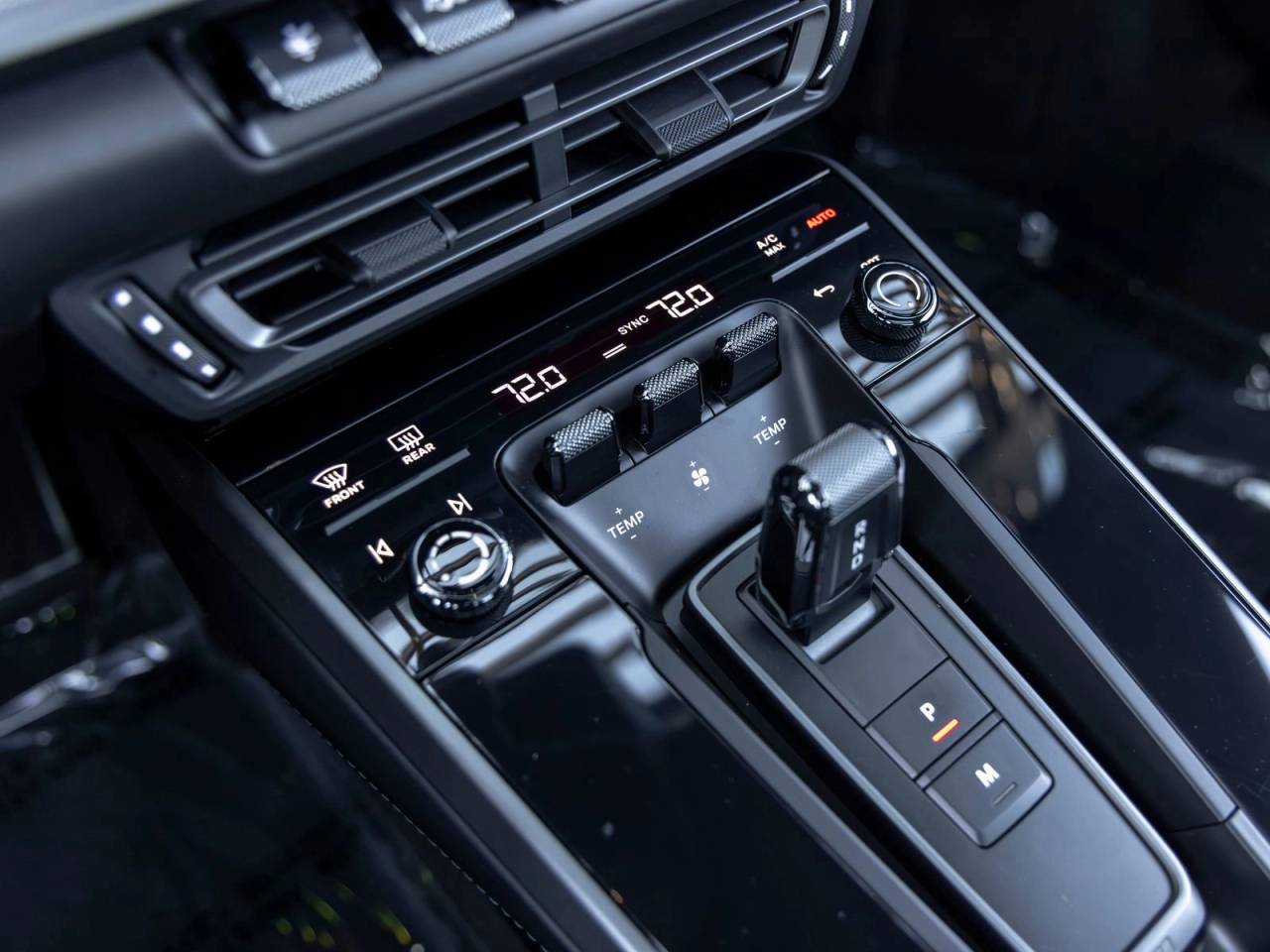 2022 Porsche 911 Carrera
