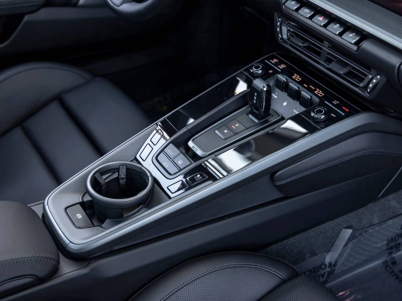 2022 Porsche 911 Carrera