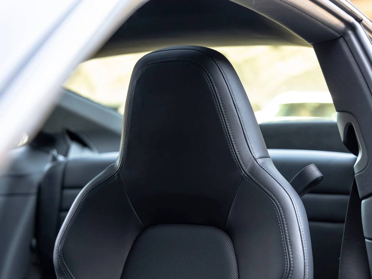 2022 Porsche 911 Carrera