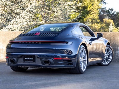 2022 Porsche 911 Carrera
