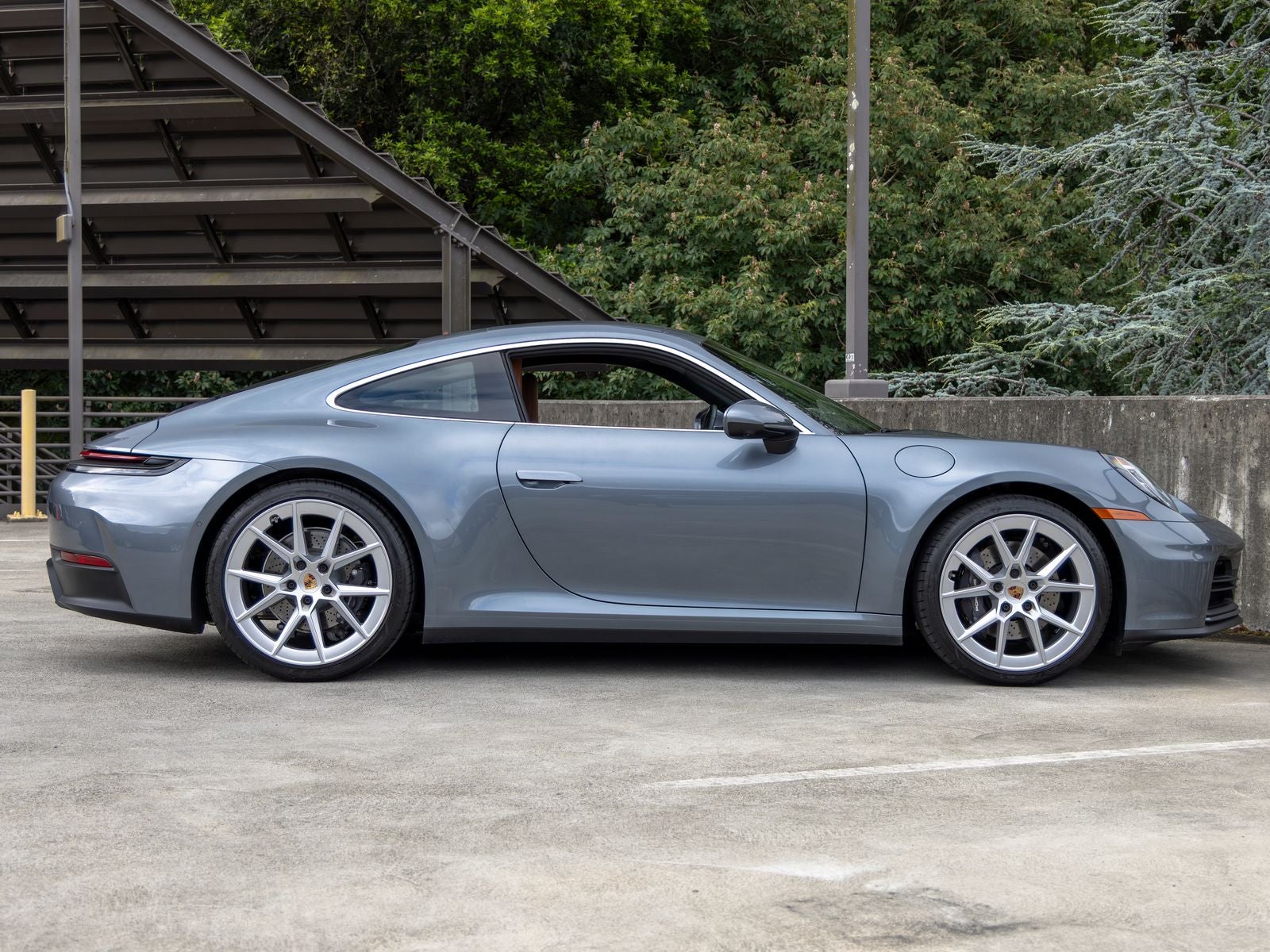 2025 Porsche 911 Carrera