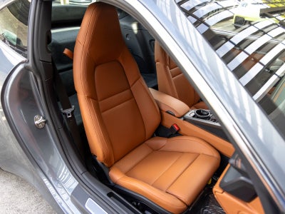 2025 Porsche 911 Carrera