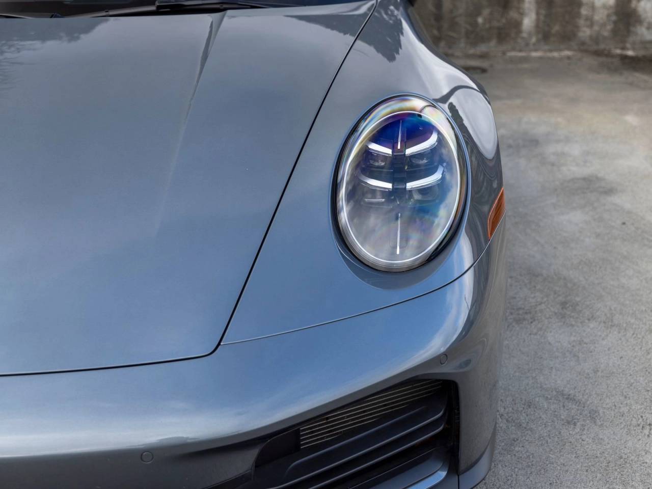 2025 Porsche 911 Carrera