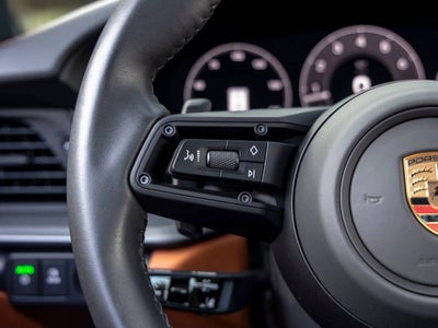 2025 Porsche 911 Carrera