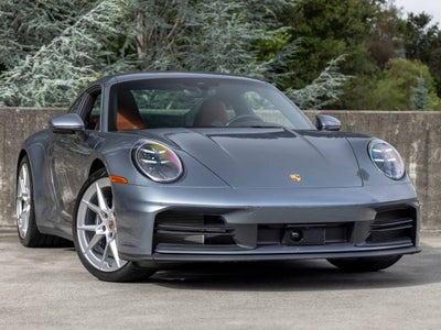 2025 Porsche 911 Carrera