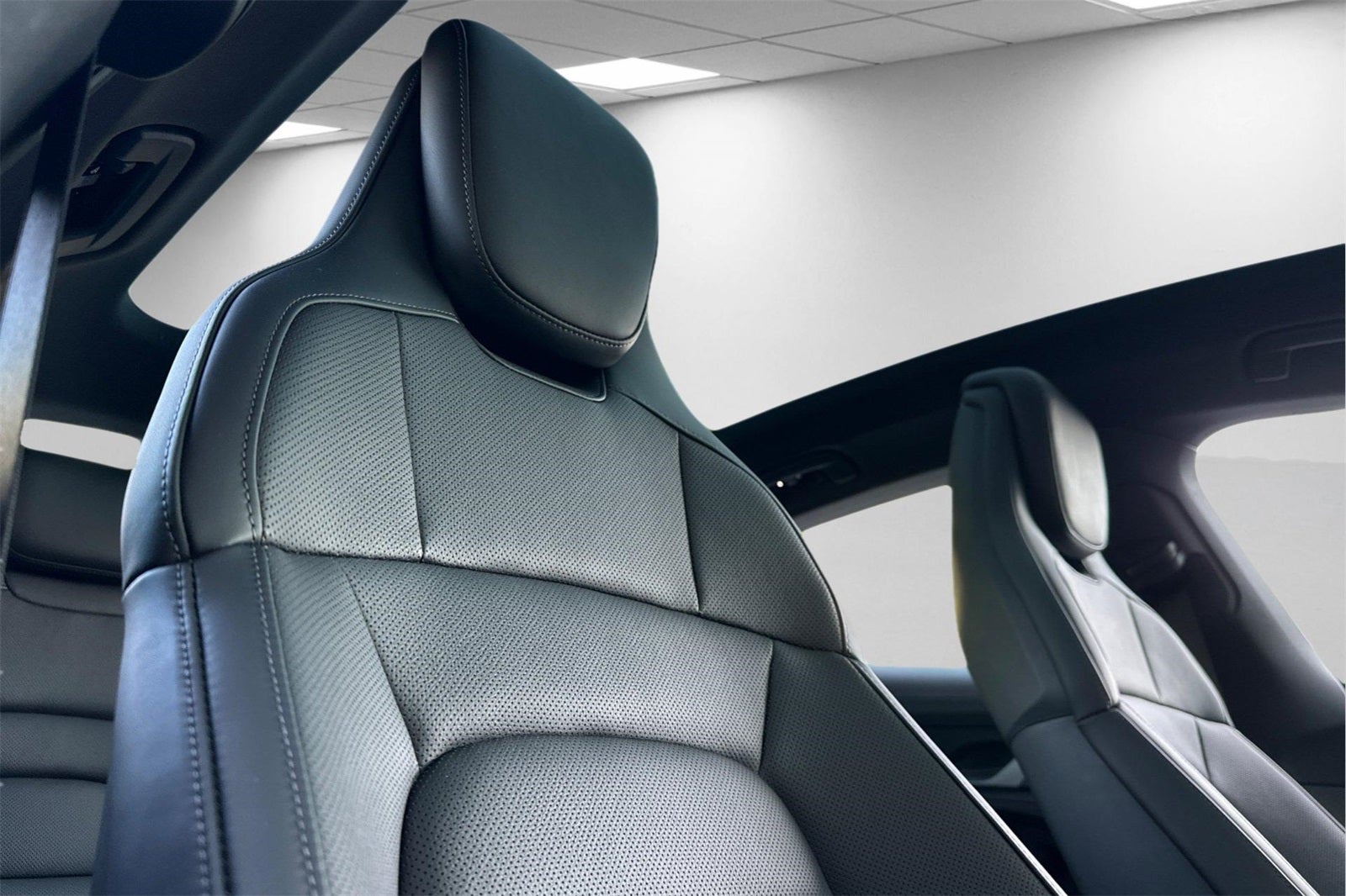 2025 Porsche Taycan Base