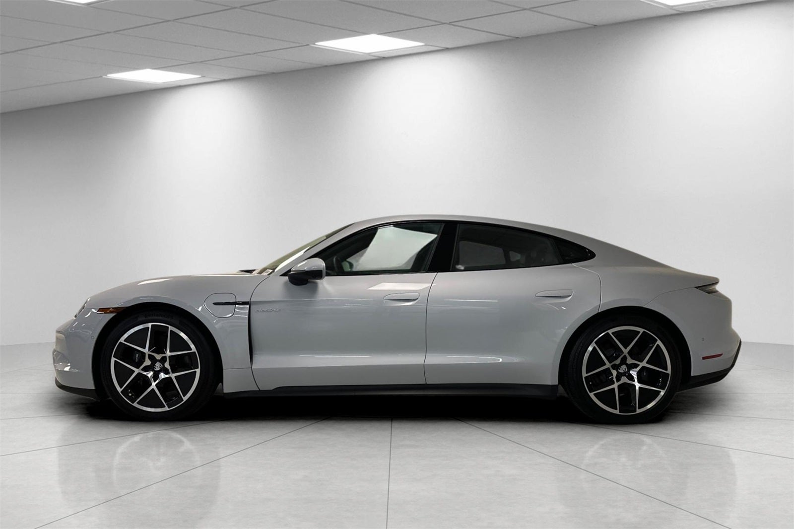 2025 Porsche Taycan Base