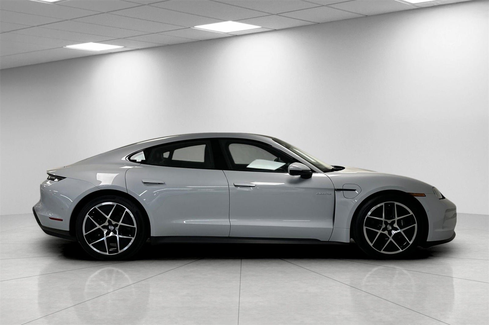 2025 Porsche Taycan Base