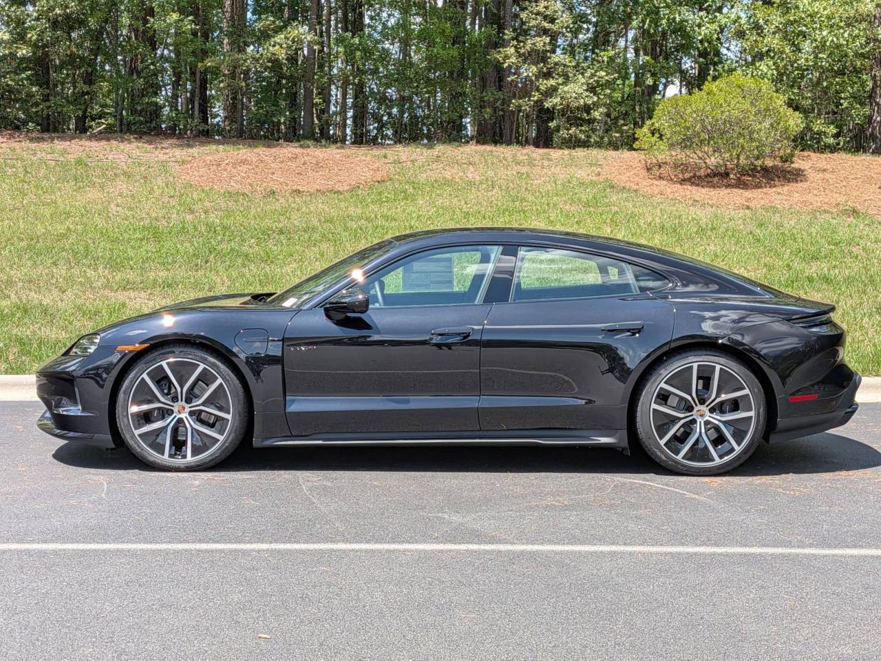 2026 Porsche Taycan Taycan 4 Black Edition