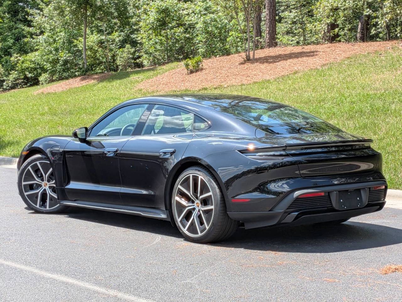 2026 Porsche Taycan Taycan 4 Black Edition