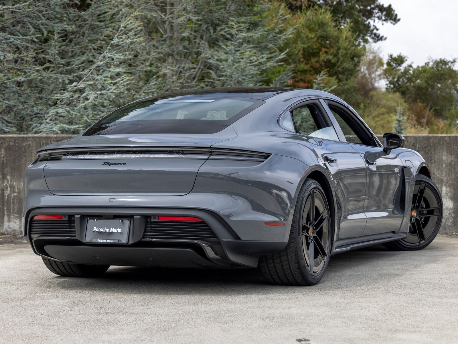 2026 Porsche Taycan Taycan Black Edition