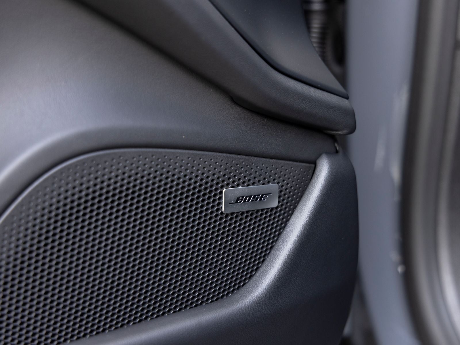 2026 Porsche Taycan Taycan Black Edition