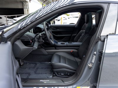 2026 Porsche Taycan Taycan Black Edition