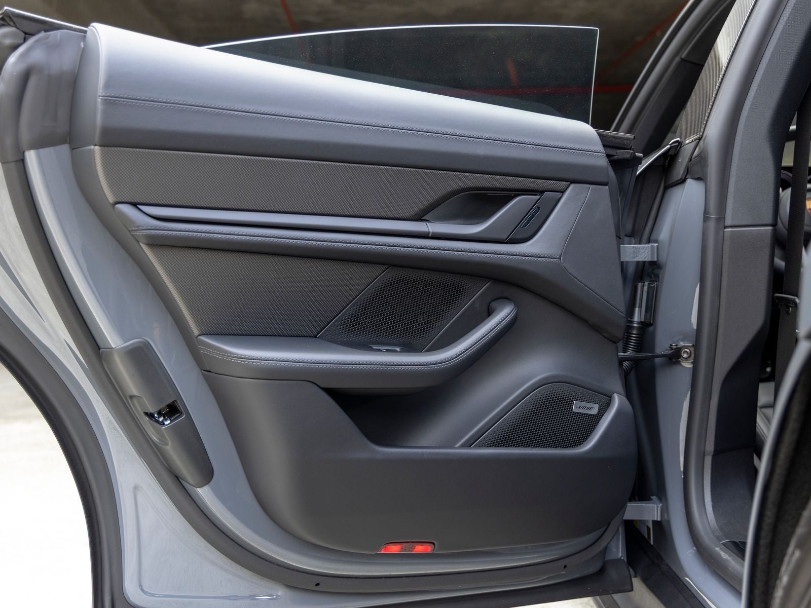2026 Porsche Taycan Taycan Black Edition