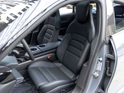 2026 Porsche Taycan Taycan Black Edition