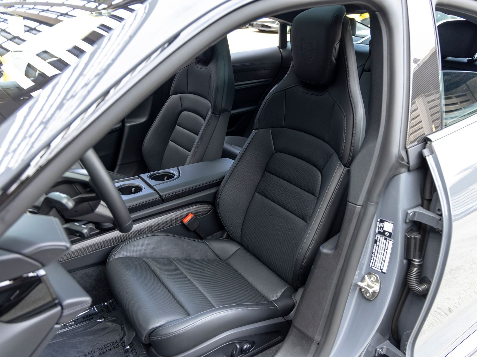 2026 Porsche Taycan Taycan Black Edition