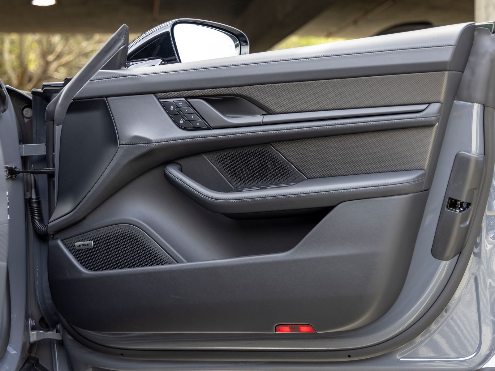 2026 Porsche Taycan Taycan Black Edition