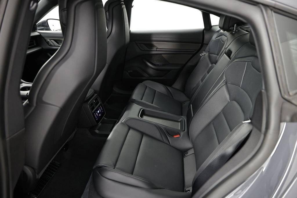 2026 Porsche Taycan Taycan Black Edition