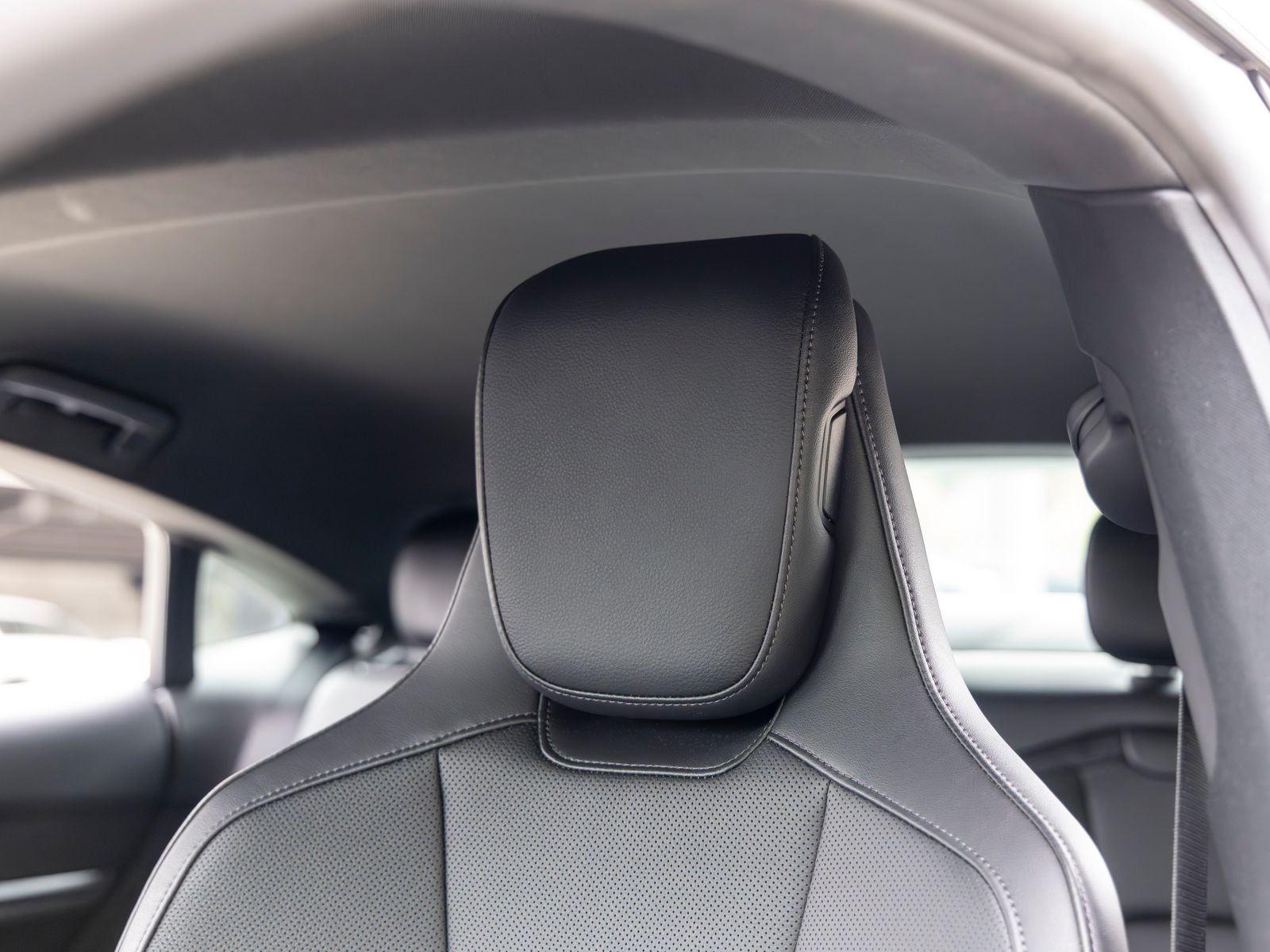 2025 Porsche Taycan Base