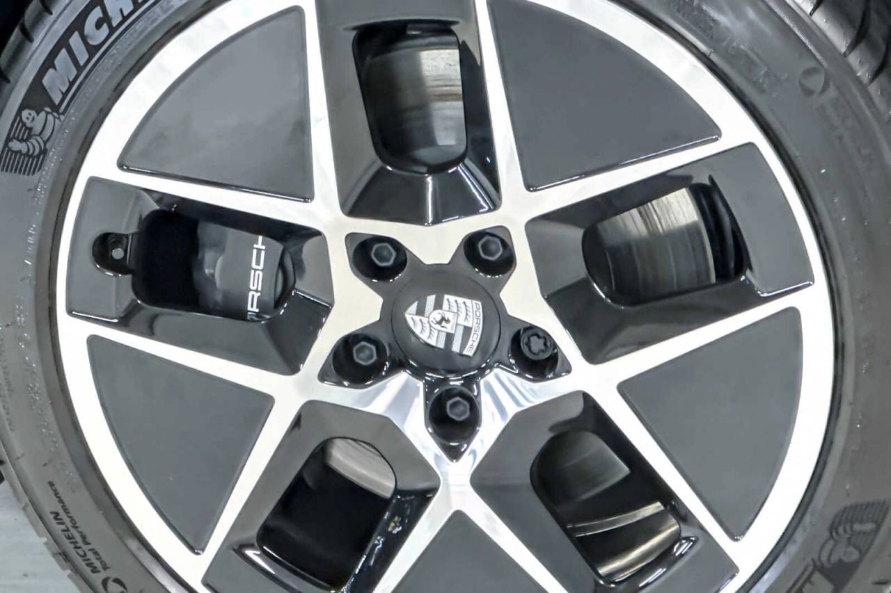 2025 Porsche Taycan Base