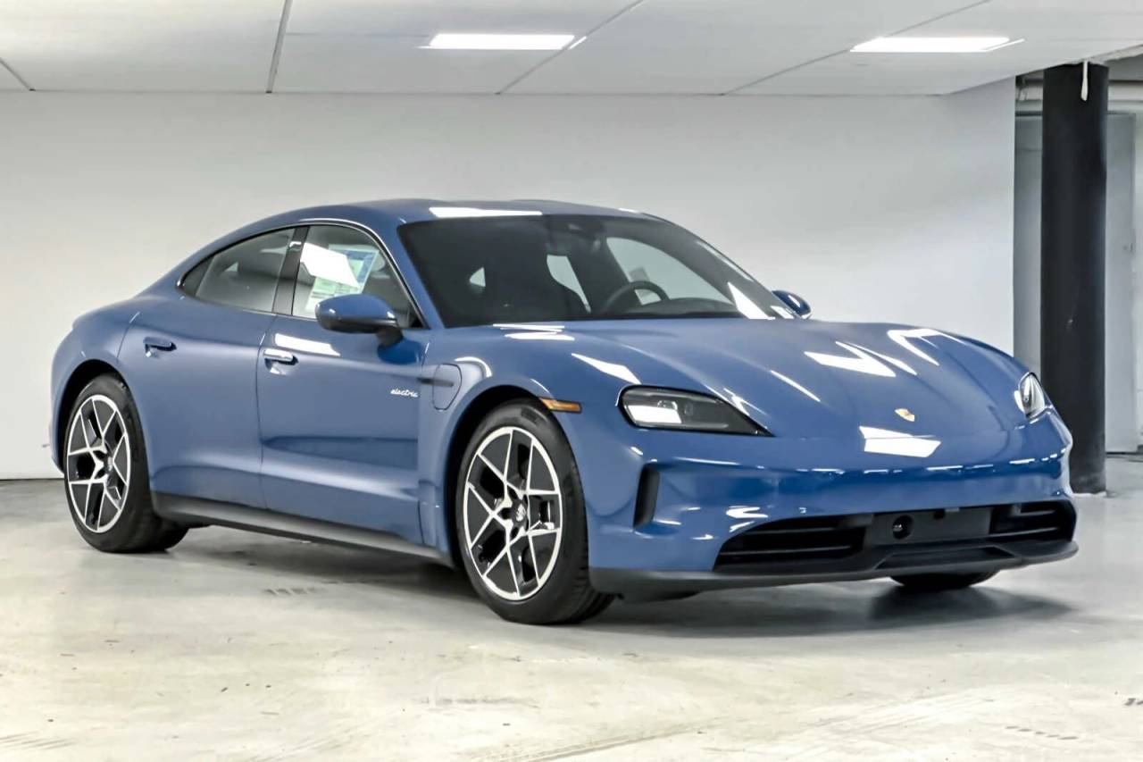 2025 Porsche Taycan Base