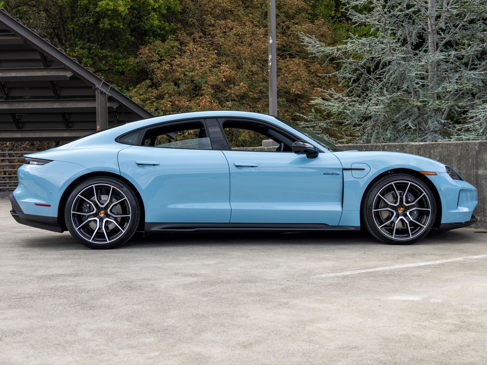 2026 Porsche Taycan Taycan Black Edition