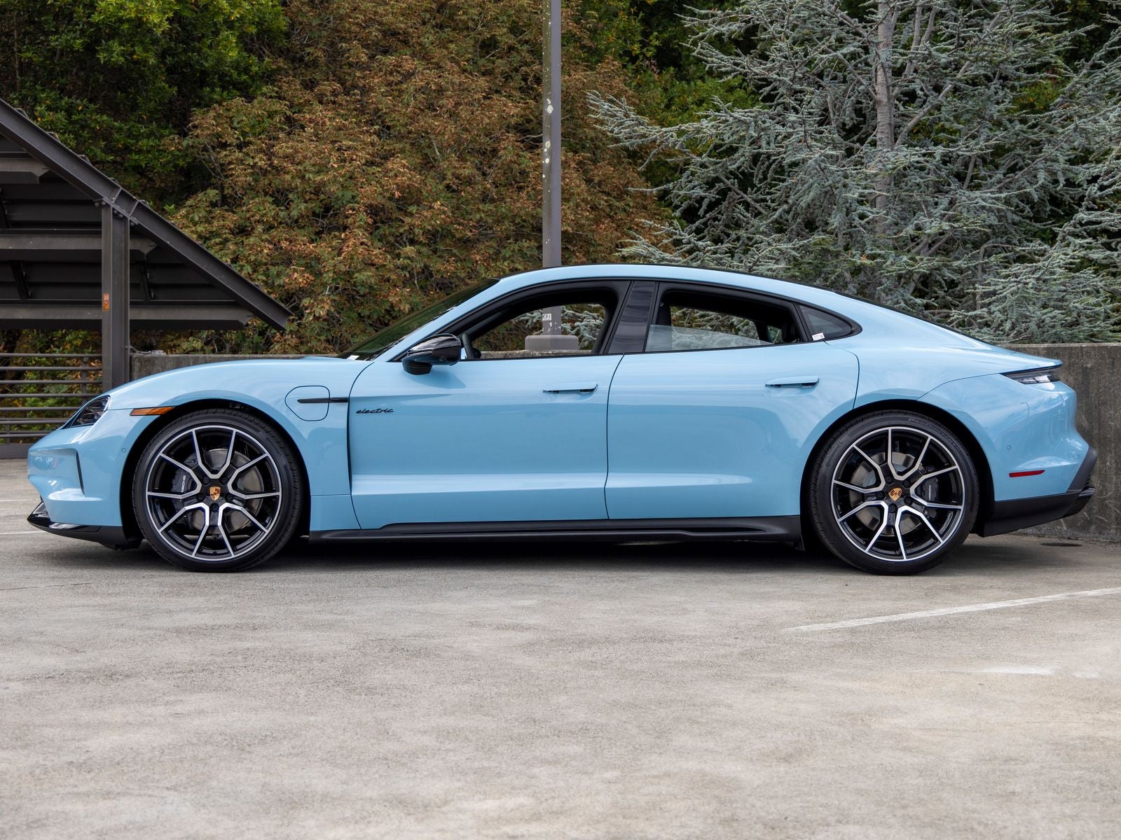 2026 Porsche Taycan Taycan Black Edition