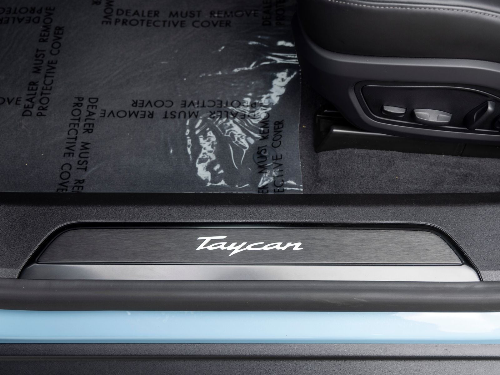 2026 Porsche Taycan Taycan Black Edition