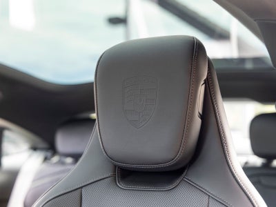 2026 Porsche Taycan Taycan Black Edition