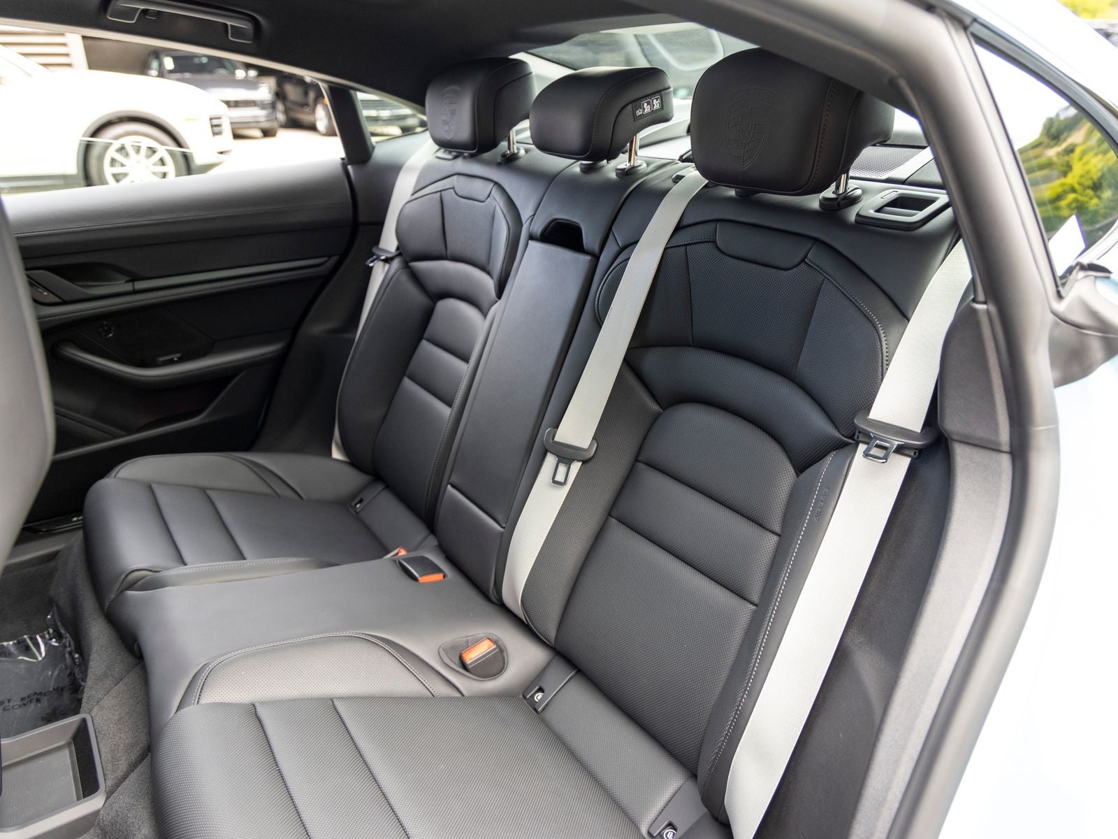 2026 Porsche Taycan Taycan Black Edition