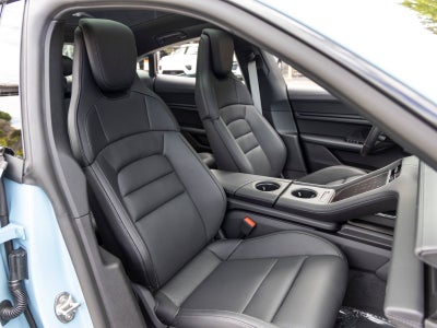 2026 Porsche Taycan Taycan Black Edition