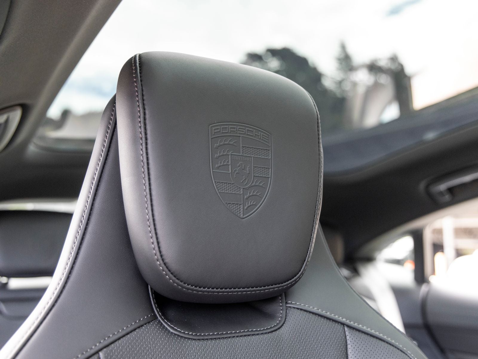 2026 Porsche Taycan Taycan Black Edition