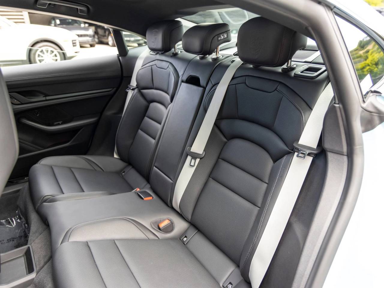 2026 Porsche Taycan Taycan Black Edition