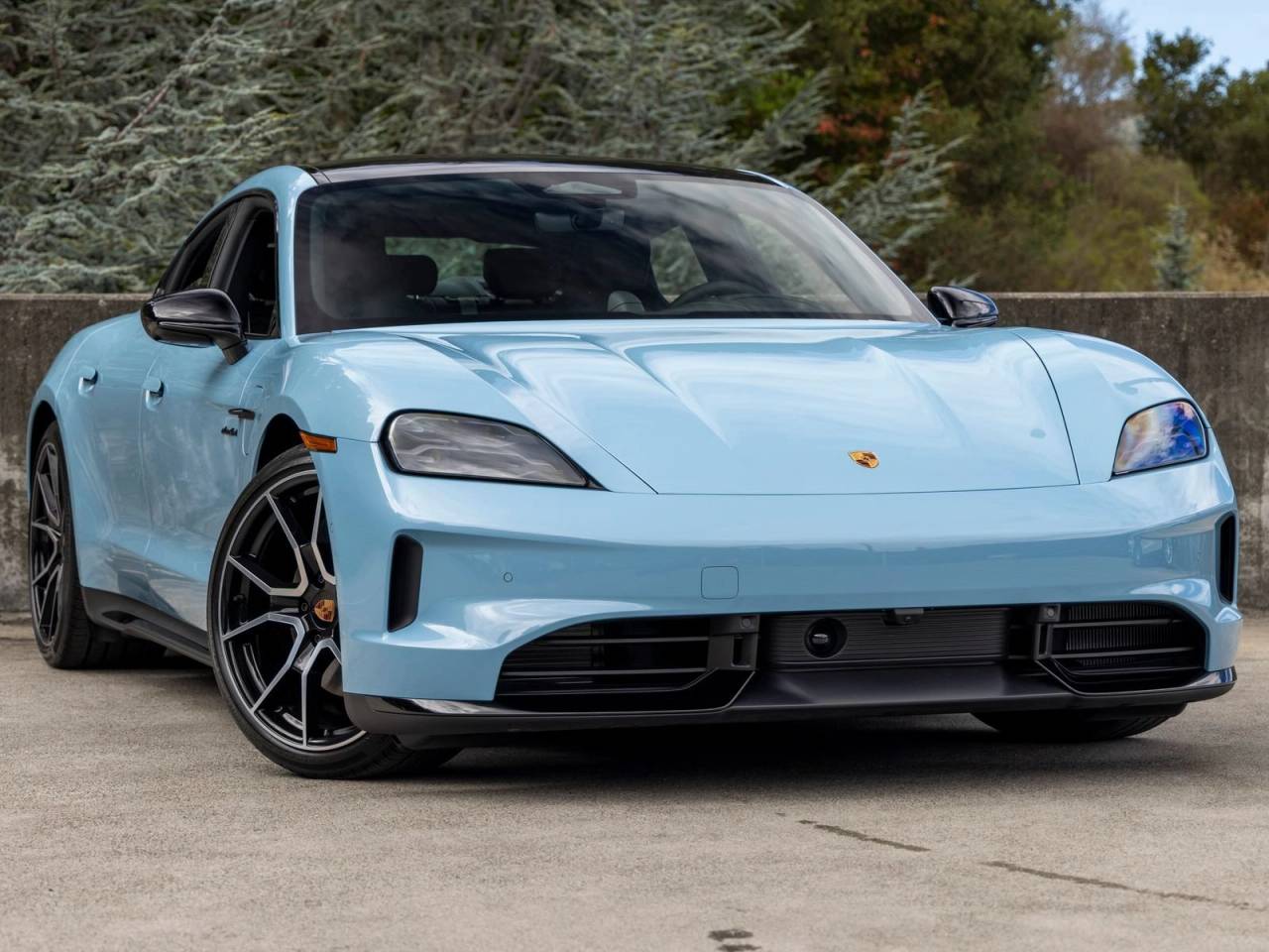 2026 Porsche Taycan Taycan Black Edition