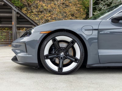2025 Porsche Taycan Taycan 4