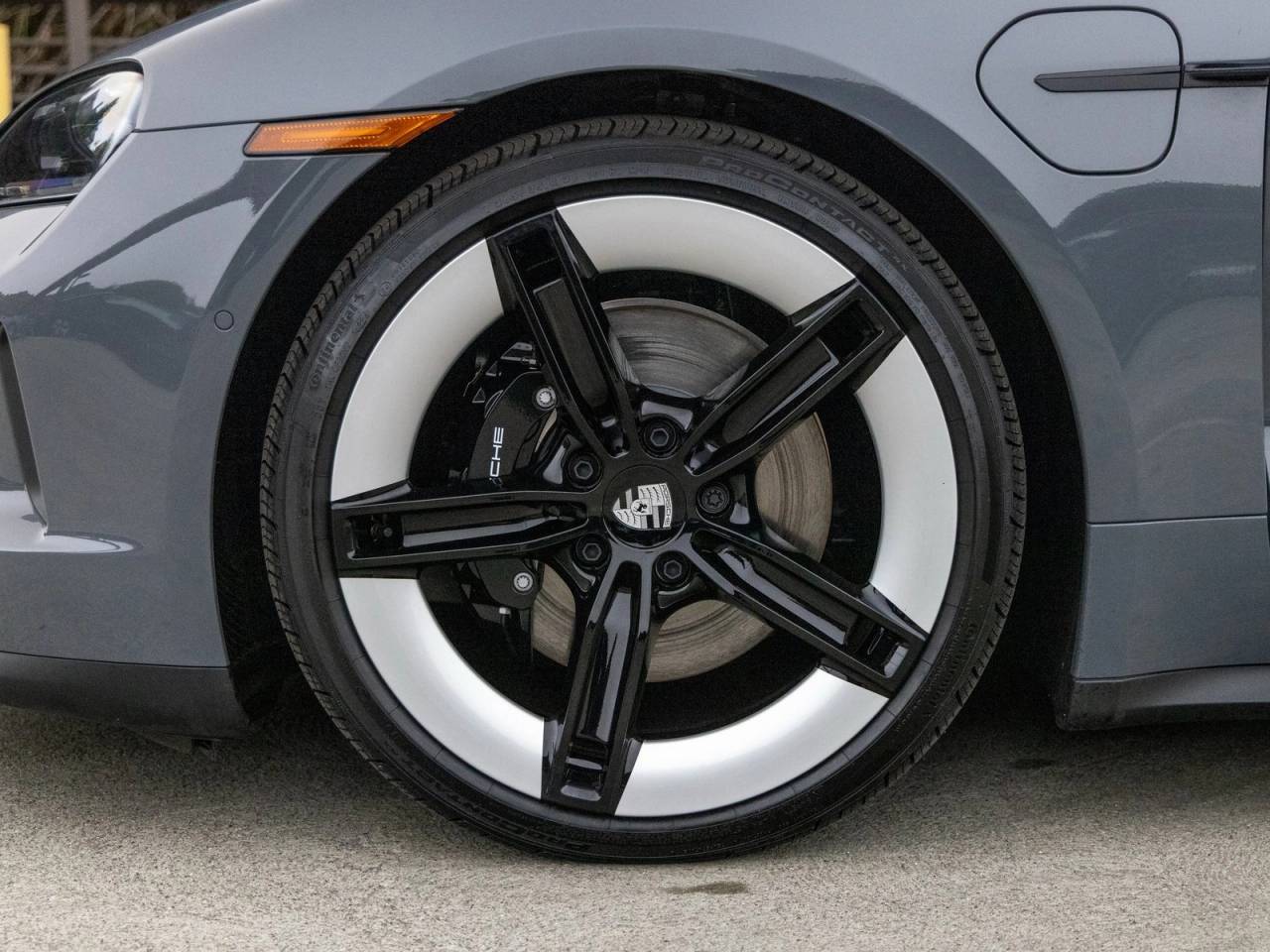 2025 Porsche Taycan Taycan 4