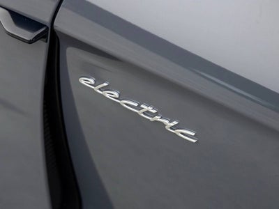 2025 Porsche Taycan Taycan 4