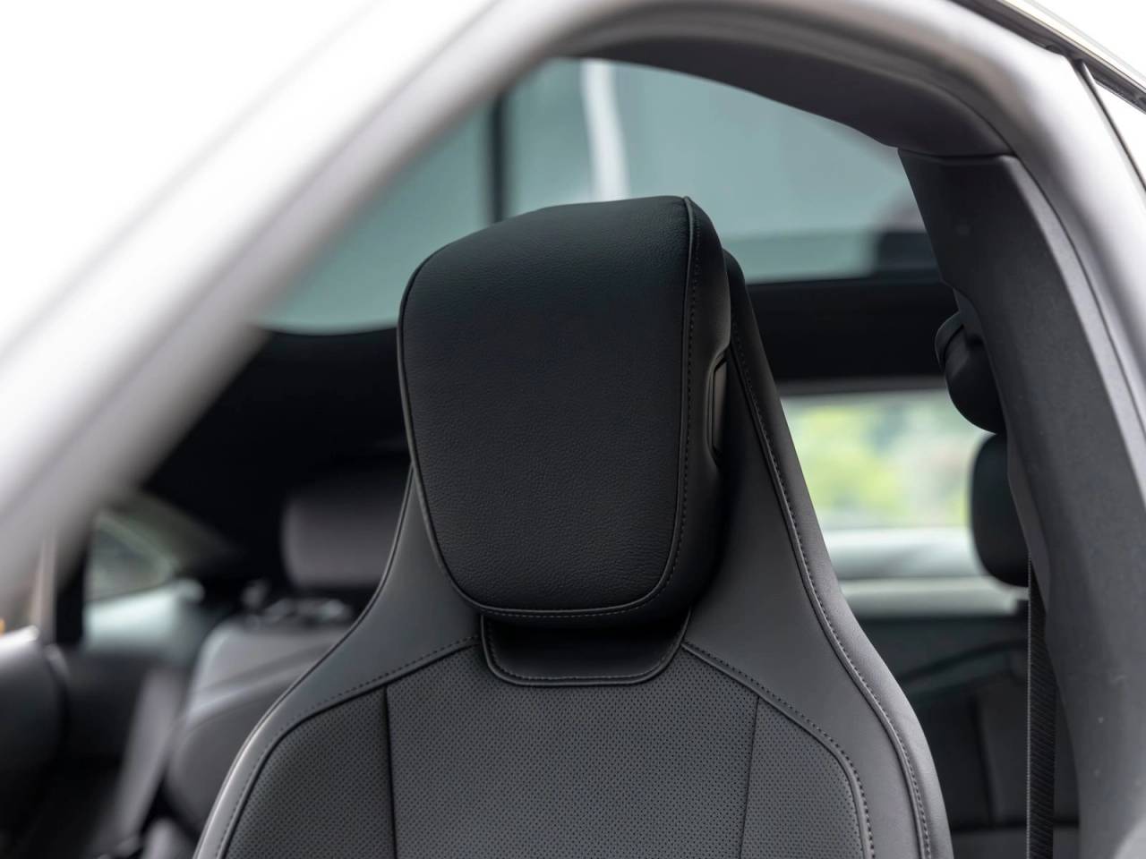 2026 Porsche Taycan Taycan 4