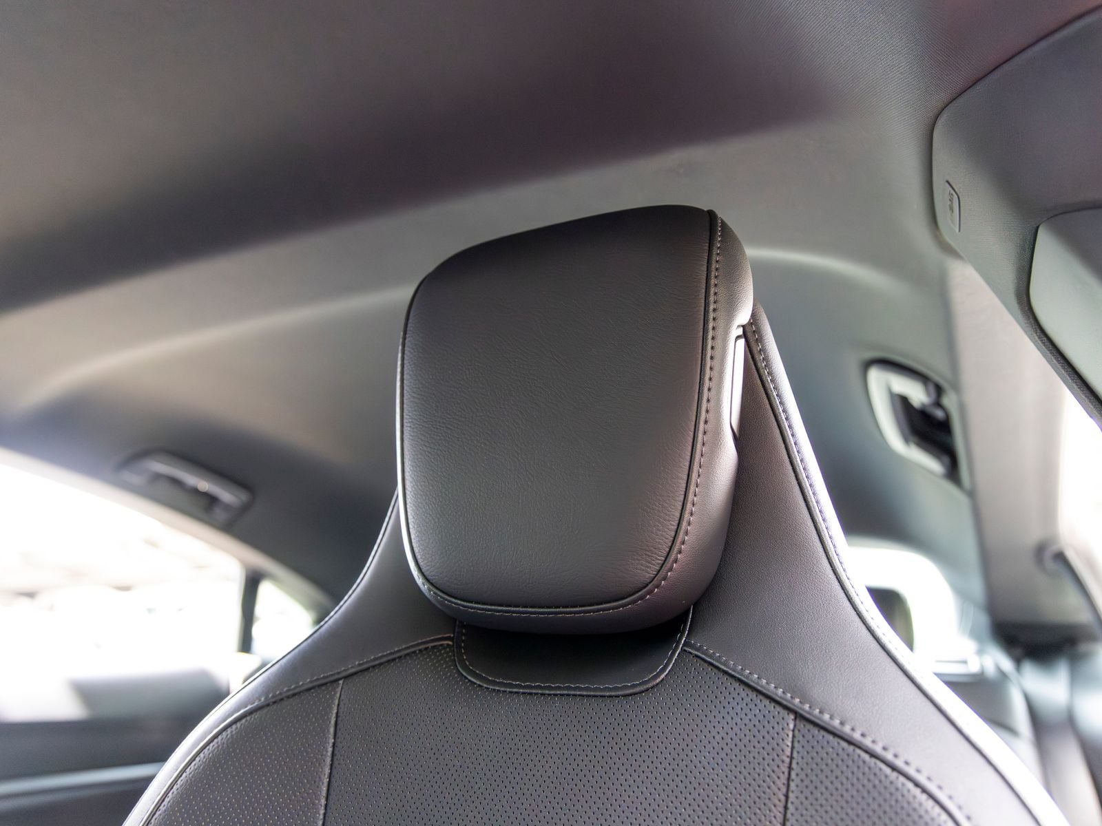 2025 Porsche Taycan Base