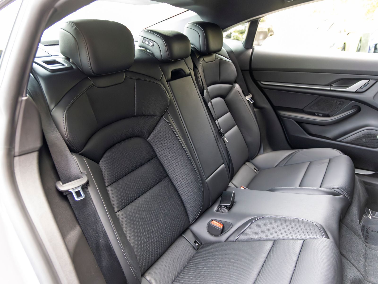 2025 Porsche Taycan Base