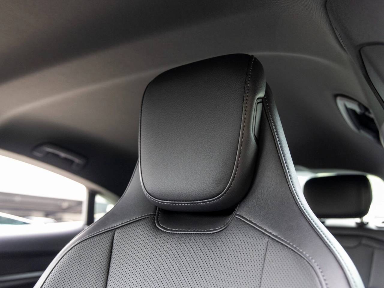 2025 Porsche Taycan Base