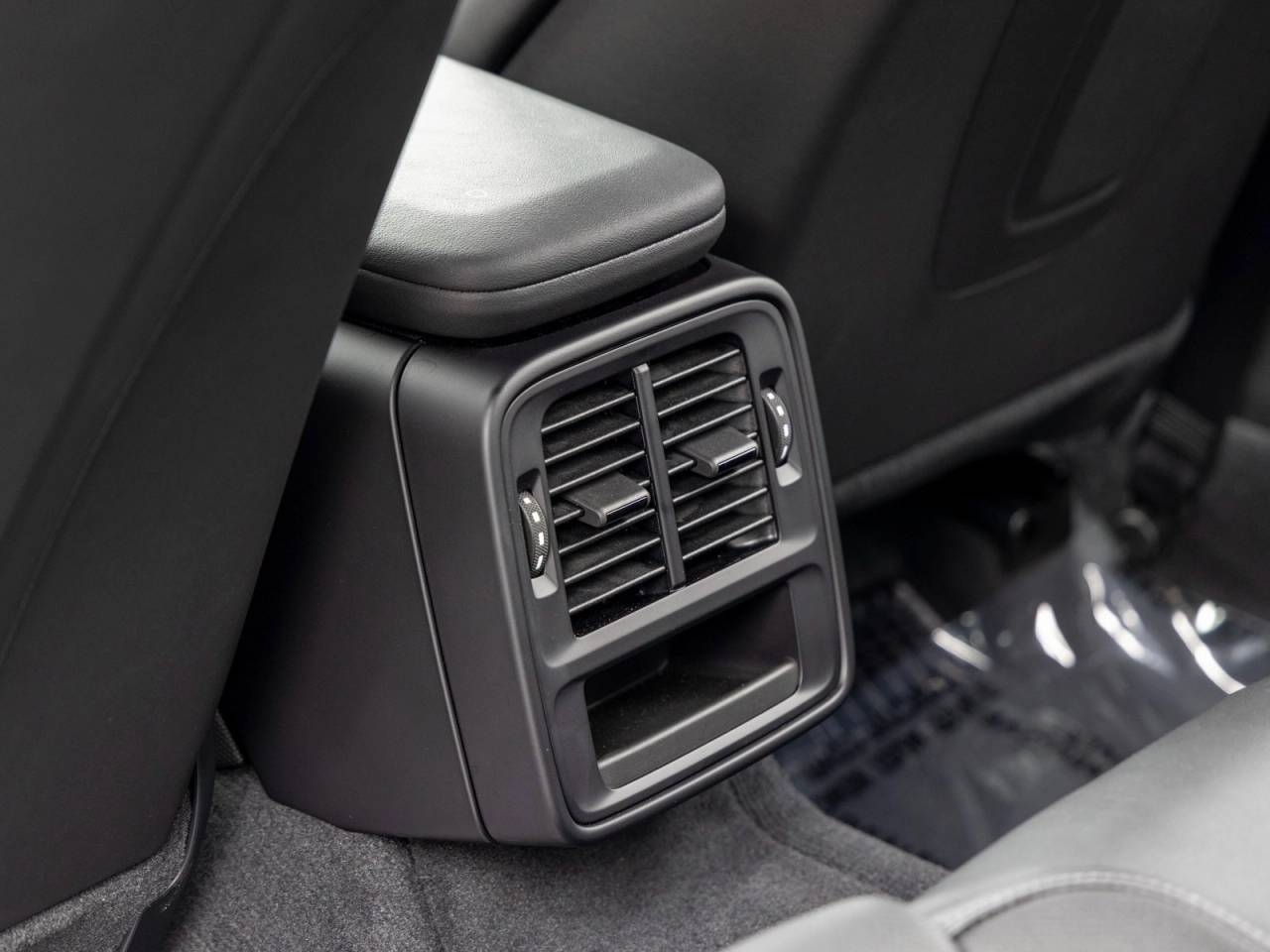 2025 Porsche Taycan Base