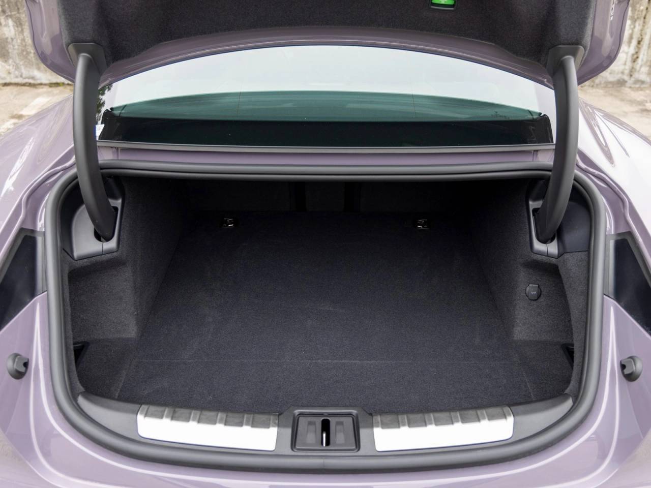 2025 Porsche Taycan Base