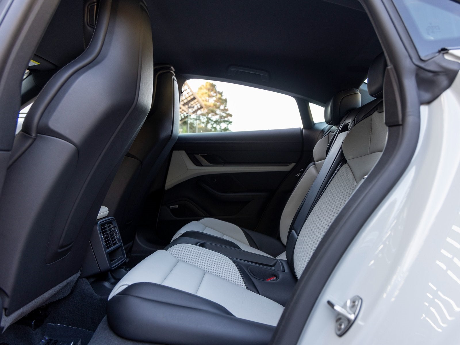 2025 Porsche Taycan Taycan 4