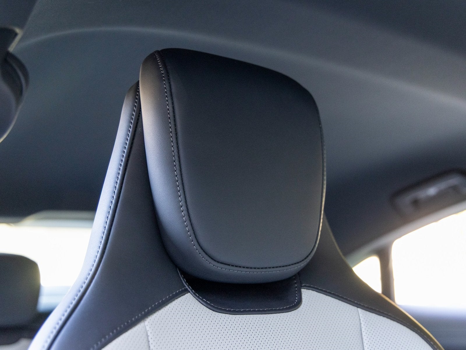 2025 Porsche Taycan Taycan 4