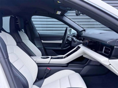 2025 Porsche Taycan Taycan 4