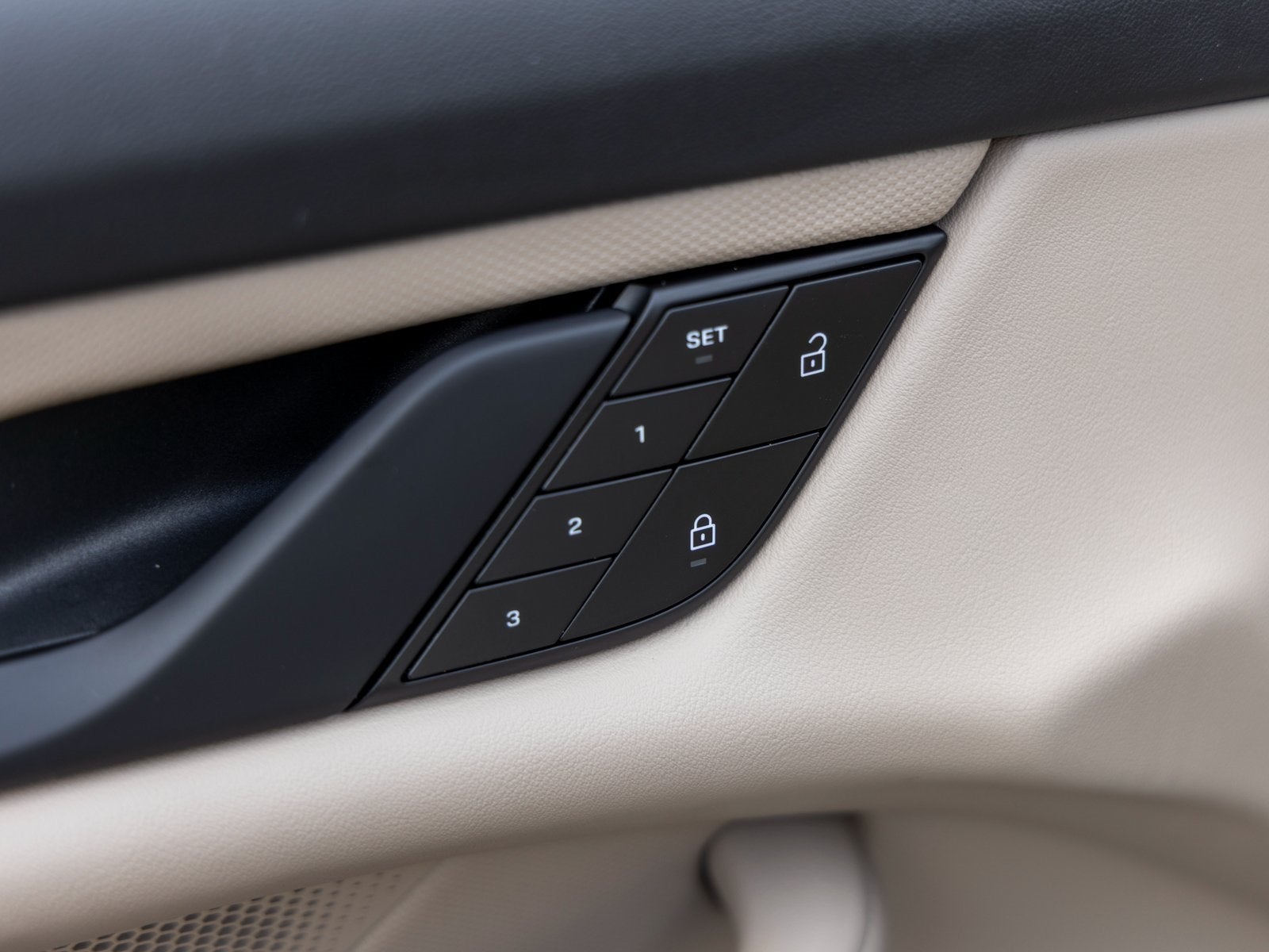 2023 Porsche Taycan Taycan (MY23)