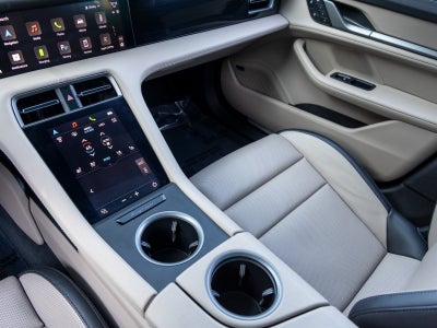 2025 Porsche Taycan Taycan