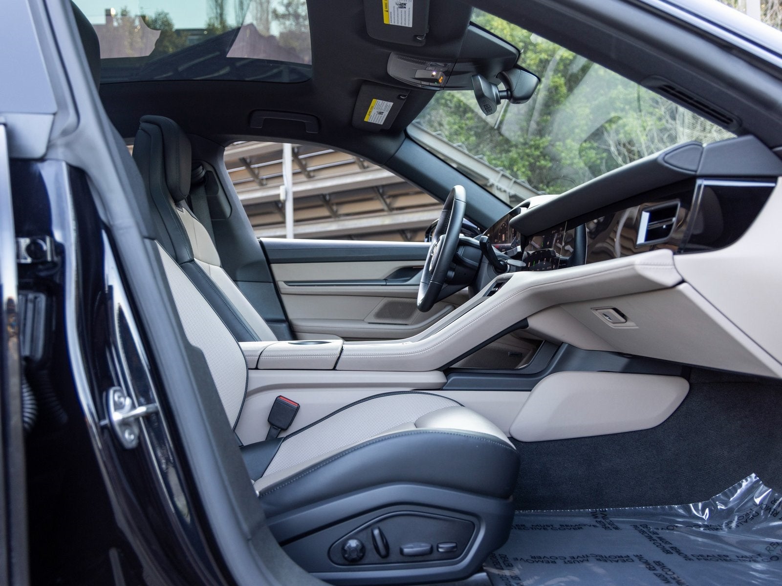 2025 Porsche Taycan Taycan