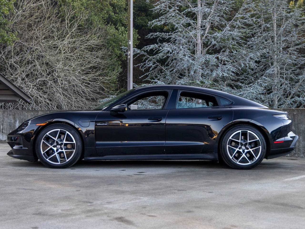 2025 Porsche Taycan Taycan